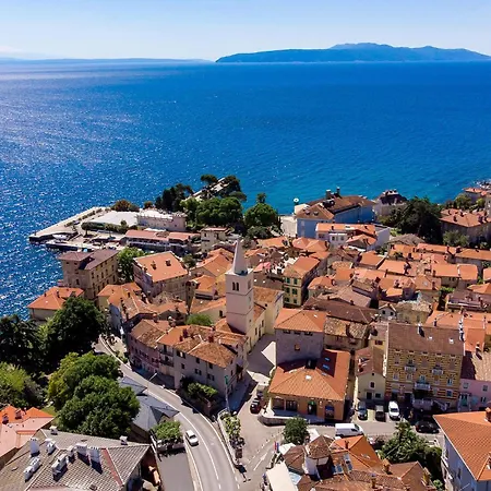 Beautiful In With House Sea View Laurana