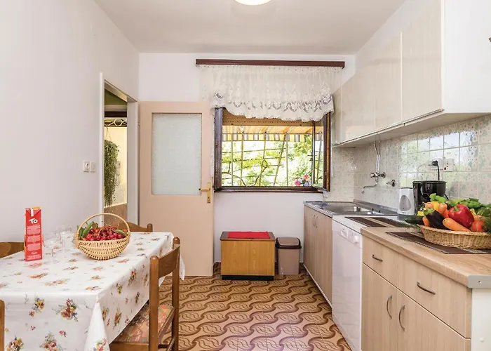 3 Bedroom Lovely In