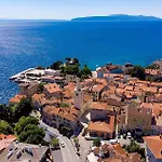 3 Bedroom Lovely In Lovran