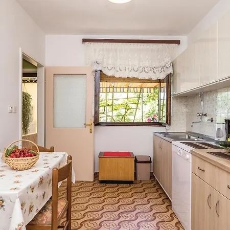 3 Bedroom Lovely In