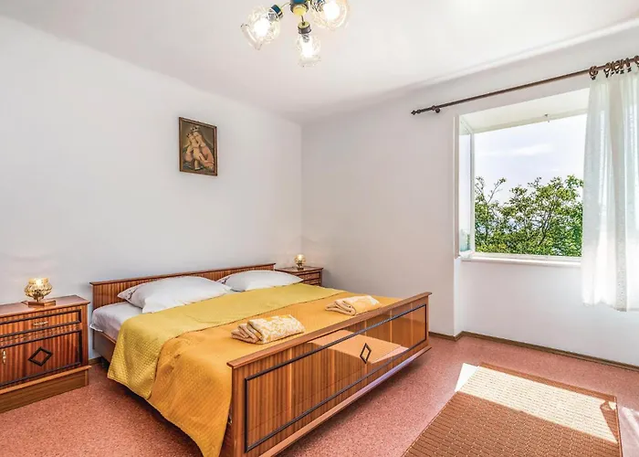 3 Bedroom Lovely In Nyaraló *