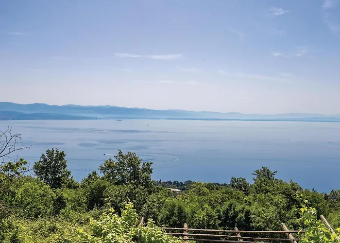 Nyaraló 3 Bedroom Lovely In