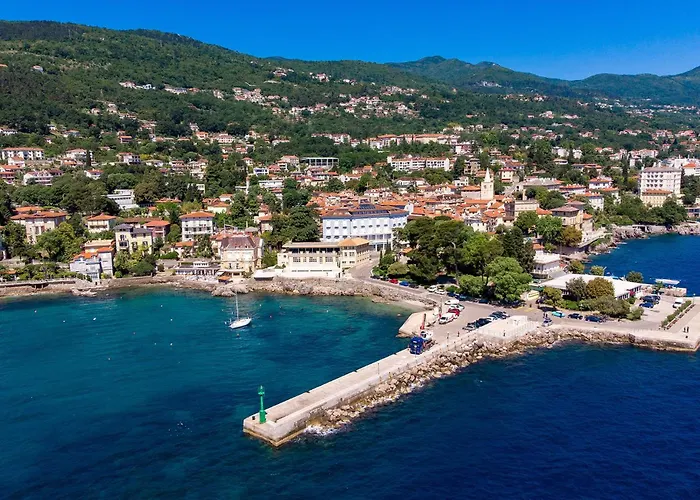 3 Bedroom Lovely In Lovran