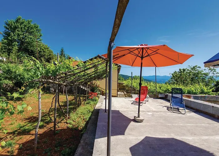 Nyaraló 3 Bedroom Lovely In Lovran