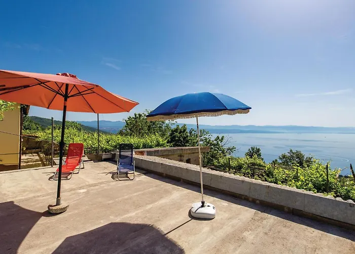 Nyaraló 3 Bedroom Lovely In Lovran