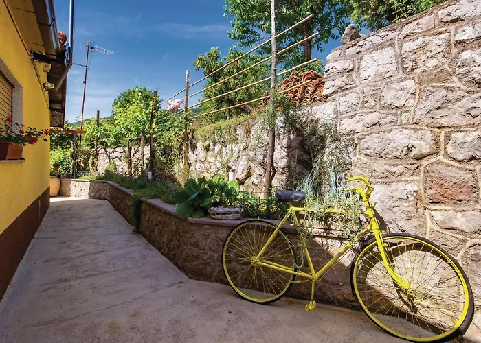 Nyaraló 3 Bedroom Lovely In *